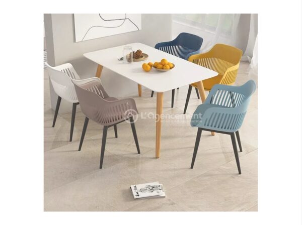 CHAISE MALINKA