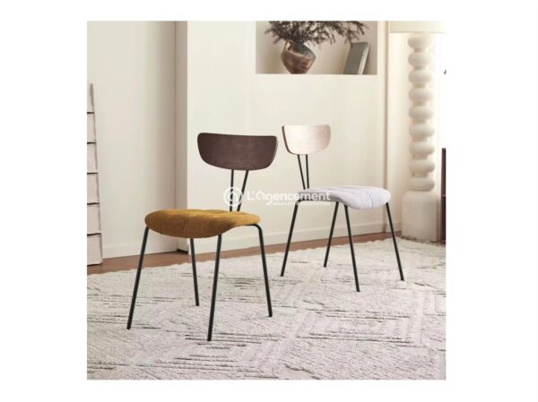 CHAISE SOVA