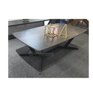 TABLE A MANGER MARBRE